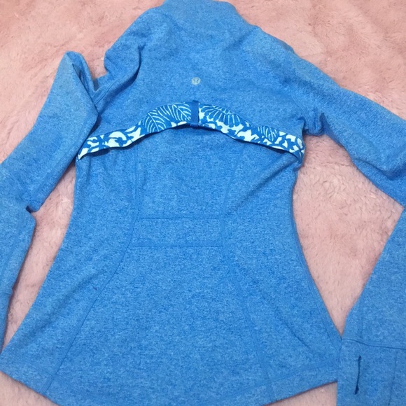 Lululemon Jacket - Picture 5 of 6